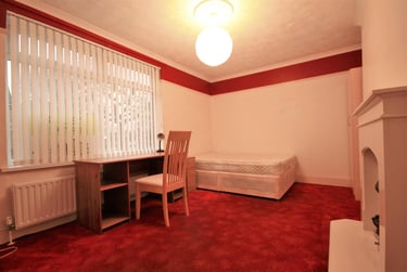 2 bed flat, Beadnell Place, Shieldfield, Newcastle, NE21YD - Image 6